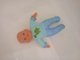 Muñeco Nenuco Bebé Dinosaurio