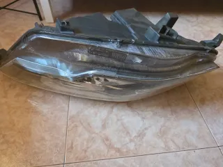 Faro Izquierdo Iveco Daily