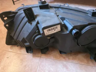 Faro Izquierdo Iveco Daily