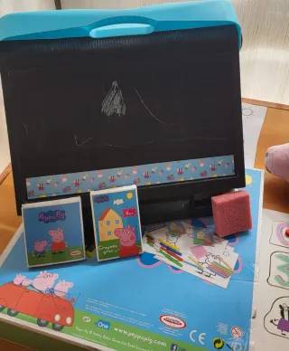 Lote Peppa Pig: Pupitre y Peluche