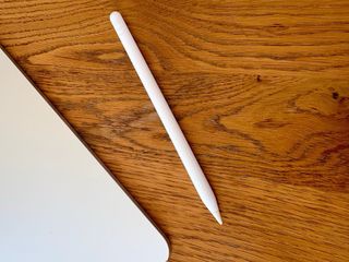 iPad Pro 12.9 A12Z + Apple Pencil + Magic Keyboard