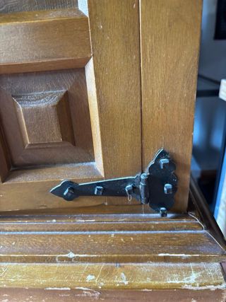 Aparador Castellano Rústico Madera y Metal