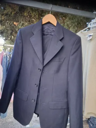Traje de tres piezas negro