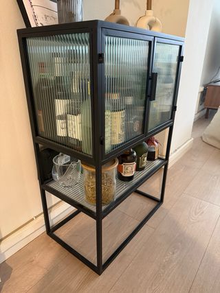 Aparador Westwing Metal y Vidrio Estriado