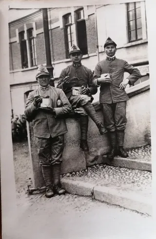 Cartoline antiche storiche militari