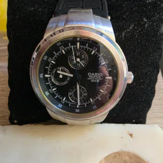 Reloj Casio Edifice Cronógrafo WR 100M