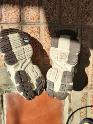 Deportivas beige y marrón talla 38