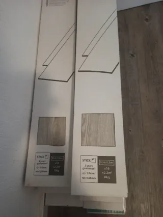 Lamas vinílicas adhesivas gris 30m2, 15 paquetes