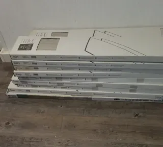 Lamas vinílicas adhesivas gris 30m2, 15 paquetes