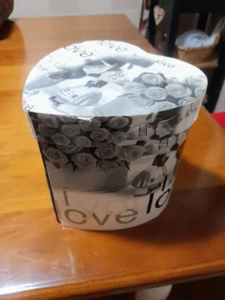 Coppia tazzine a forma di cuore "I love you"