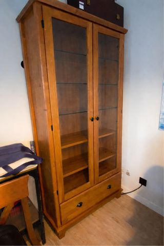 Vitrina Ikea Madera Cristal colección hemmes