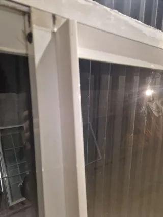 Puerta corredera aluminio 2 hojas