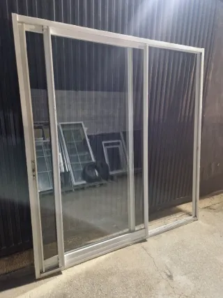 Puerta corredera aluminio 2 hojas