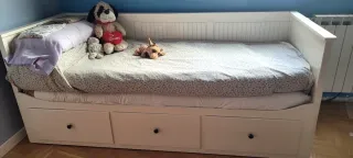 Cama Diván Ikea Blanca, con dos colchones
