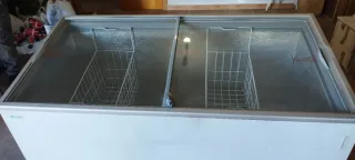 Arcón Congelador Horizontal con Ruedas