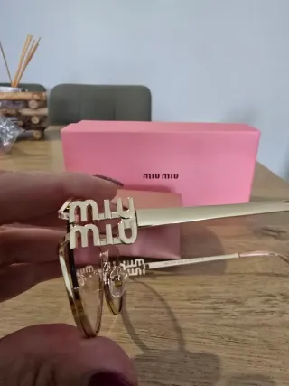 Preciosa replica miu miu