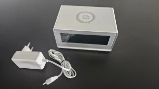 Despertador Carga Inalámbrica y Temperatura