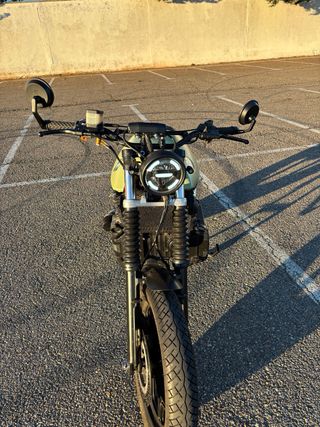 Moto BMW K75 Cafe Racer