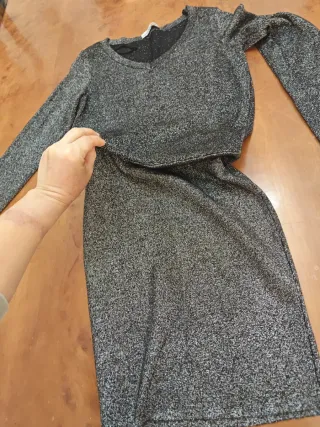 Vestido plateado brillante manga larga