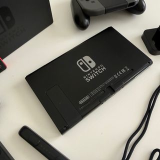 Nintendo Switch CFW + Mando + Base Carga