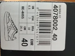 Zapatillas Munich Blancas y Negras