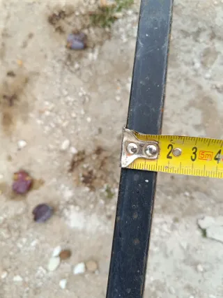 Puerta de reja de hierro macizo