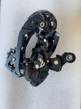 Cambio Shimano Di2 XT RD M8050 + FD M8070 Bici MTB