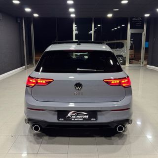 Volkswagen Golf 8.5 GTI 2.0 TSI 265cv DSG