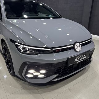 Volkswagen Golf 8.5 GTI 2.0 TSI 265cv DSG