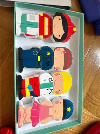 Puzzle profesiones madera 12 piezas
