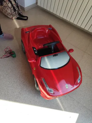 Coche eléctrico Ferrari para niños