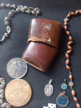 Lote artículos religiosos antiguos