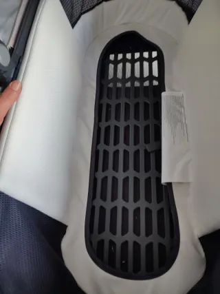 Capazo Uppababy Vista V3 con saco y funda.