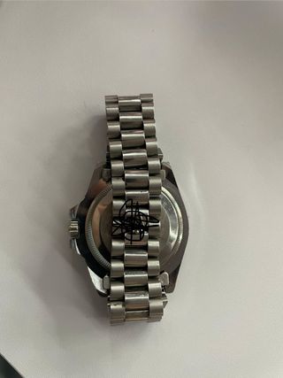 Correa de reloj plateada