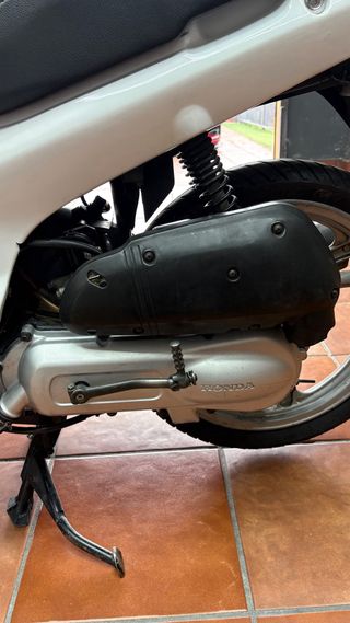Honda Scoopy Blanca Automática