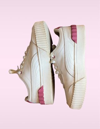Zapatillas Puma Carina Lift beige y rosa