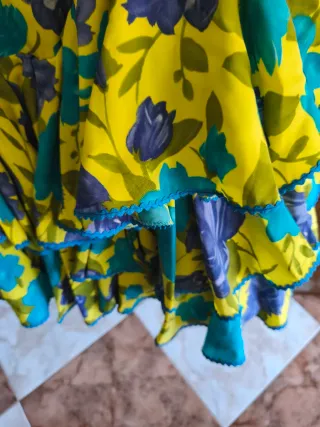 Falda flamenca con volantes