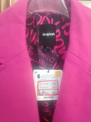 Chaquetón Desigual fucsia oscuro talla L