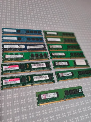 Lote 23 módulos Memoria RAM Antigua