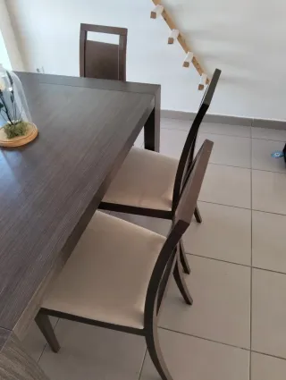 Mesa y 6 Sillas Comedor