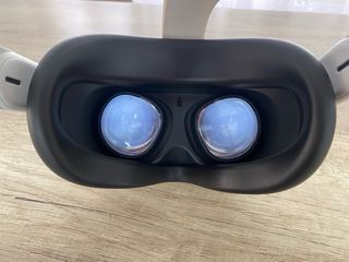 Meta Quest 2 (Oculus 2)