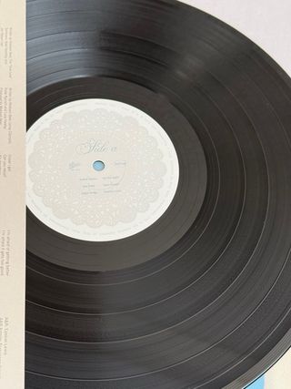 Vinilo Locket Madison Beer