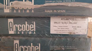 Suelo de corcho machihembrado