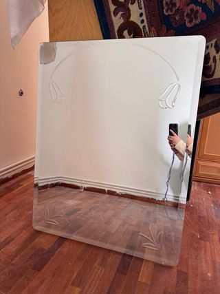 Espejo de cristal grande decorado