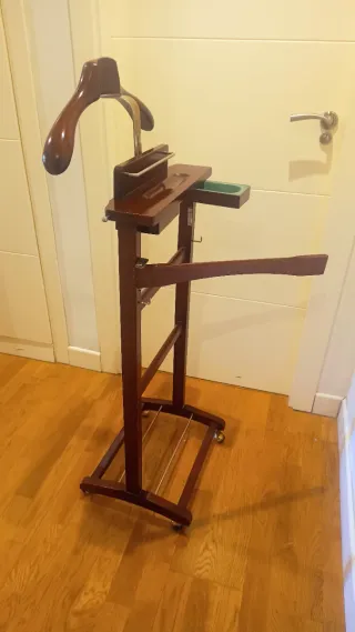 Galán de noche madera de caoba