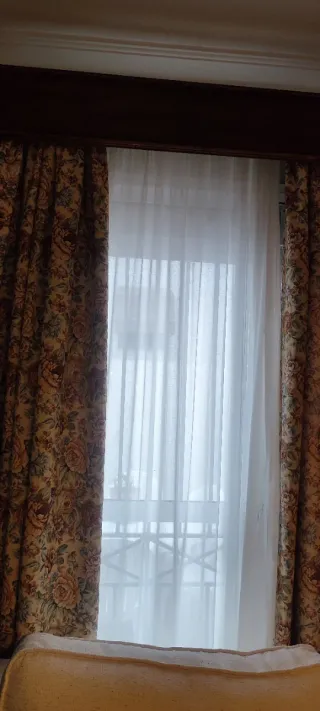 Tende floreali stampate