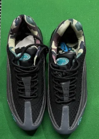 Nike Air Max 95 Gris y Negras