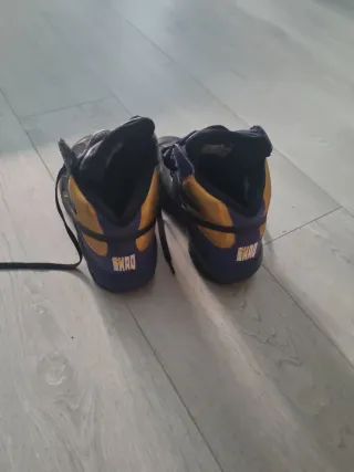 Reebok Zapatillas Negras y Moradas