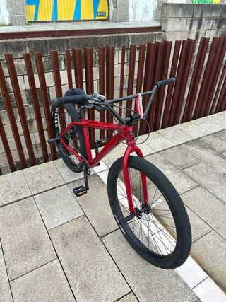 Bicicleta roja estilo BMX MAFIA CHENGA