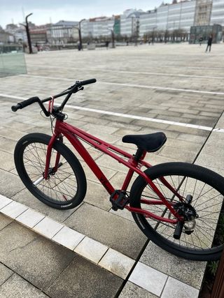 Bicicleta roja estilo BMX MAFIA CHENGA